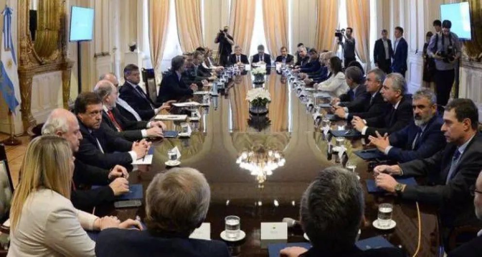 Video: Esto dijo Weretilneck tras la reunión de gobernadores con Macri