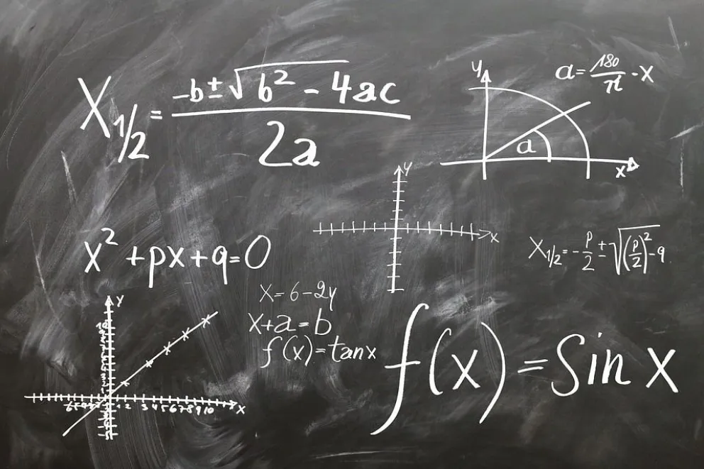 Charla informativa de los profesorados química y física en la UNRN