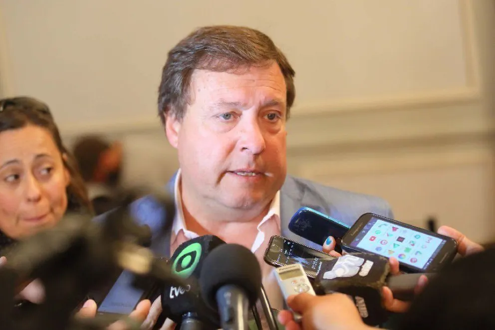 El gobernador aclaró que la pauta salarial se definirá "en base al incremento de los recursos". 