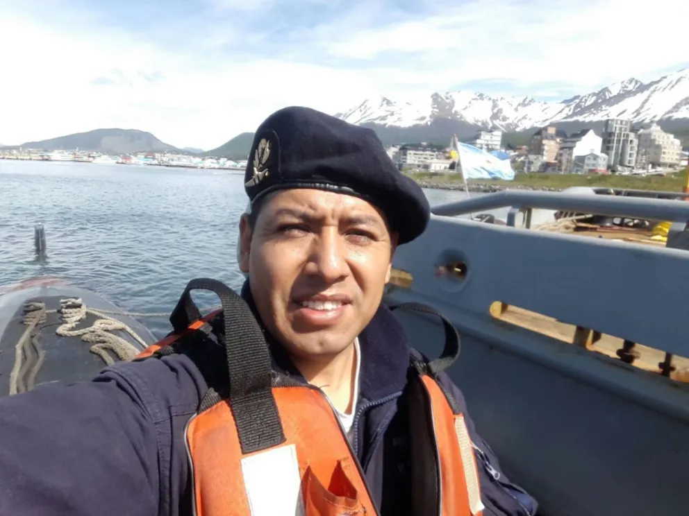 “Nos estuvieron mintiendo todos los días”, dijo el padre del rionegrino que está en el submarino perdido