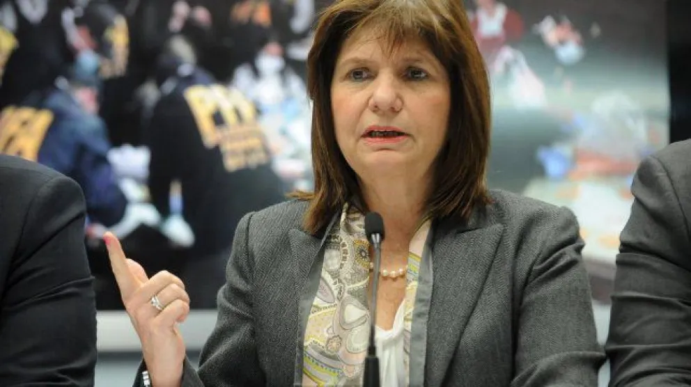El gobierno defendió el operativo en Mascardi: "Vamos a cuidar a los argentinos, se acabó el mundo del revés"