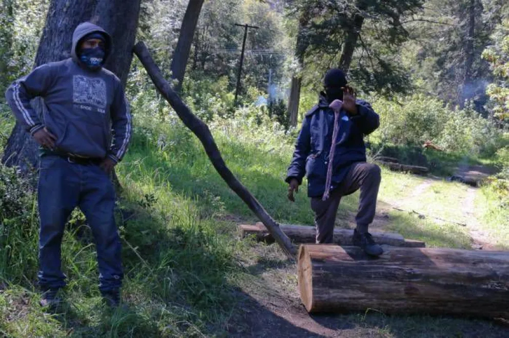 Los mapuches mantienen la ocupación en Mascardi. 