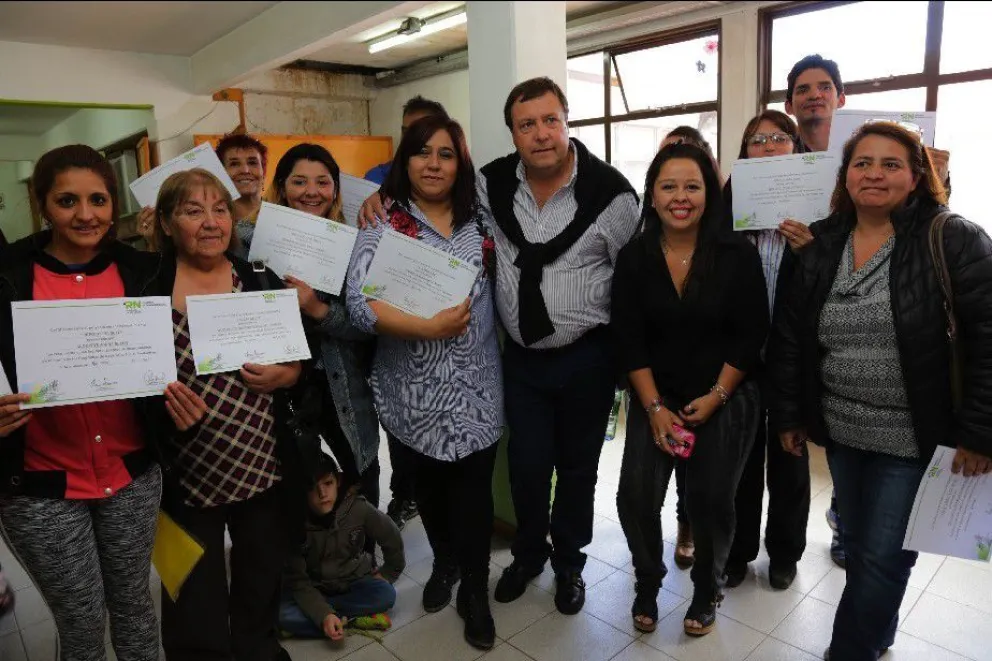 Microemprendedores recibieron certificados para el financiamiento de sus proyectos