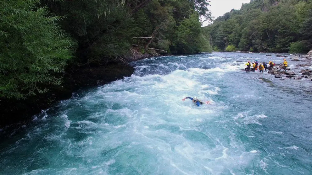 Fotos y video: Martin Papalia, del Facebook de la Comisión de Auxilio del Club Andino Bariloche.