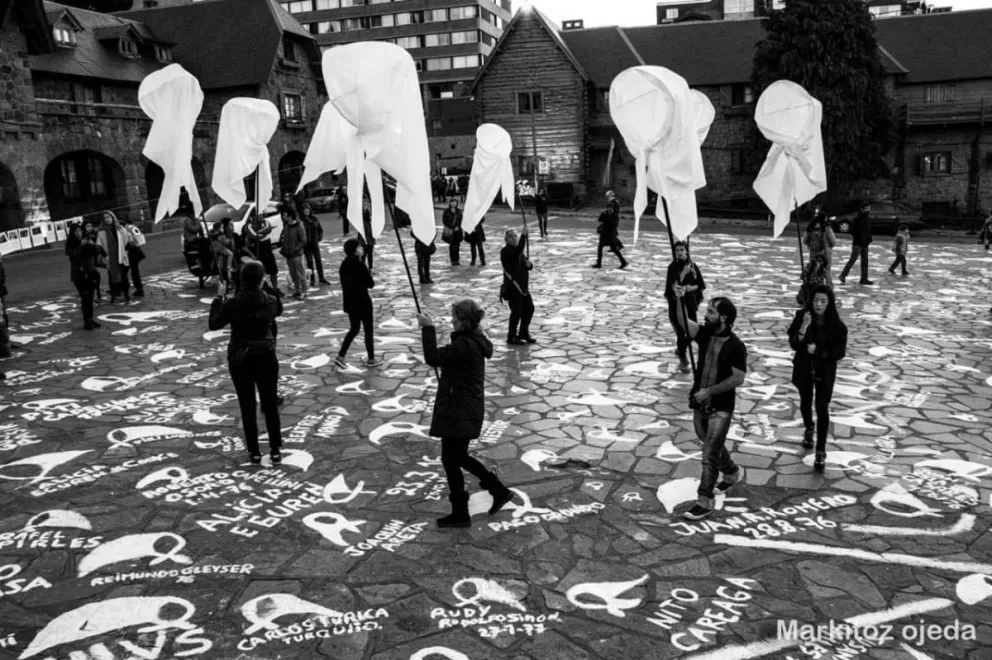 Pañuelos en el Centro Cívico. 