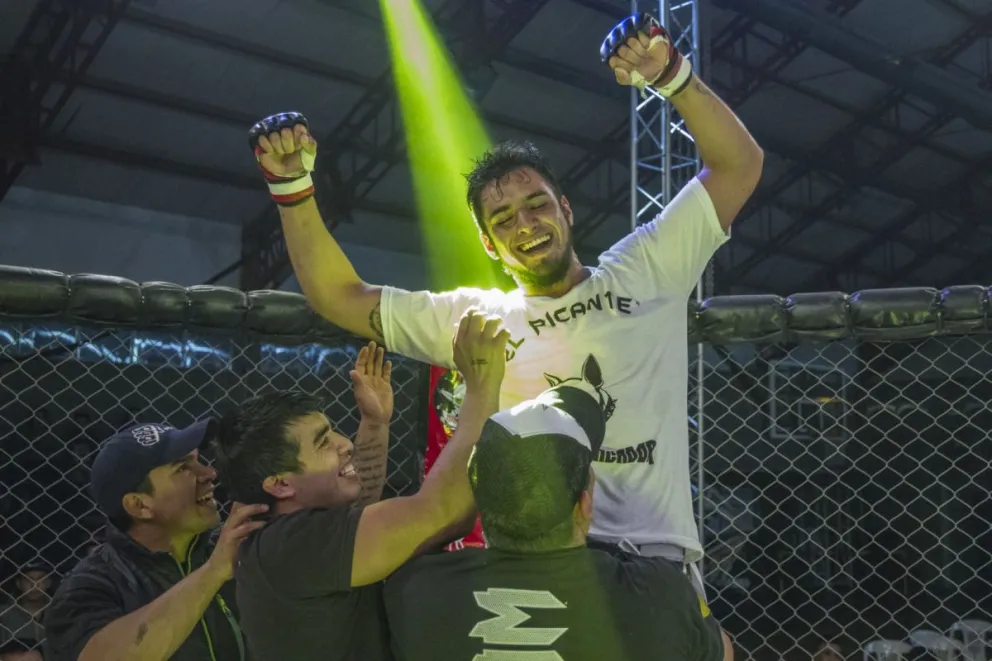 Jonathan Figueroa obtuvo el triunfo más importante de su carrera. 