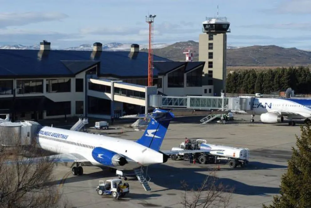 Se levantó el paro de pilotos, pero se registran importantes demoras en el aeropuerto de Bariloche