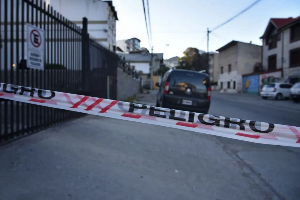 Desde Protección Civil indicaron que el tránsito permanecerá cortado hasta el lunes como mínimo.