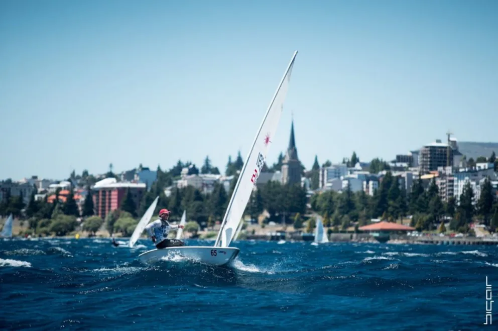 Verano a pleno: las playas de Bariloche son el escenario ideal para disfrutar
