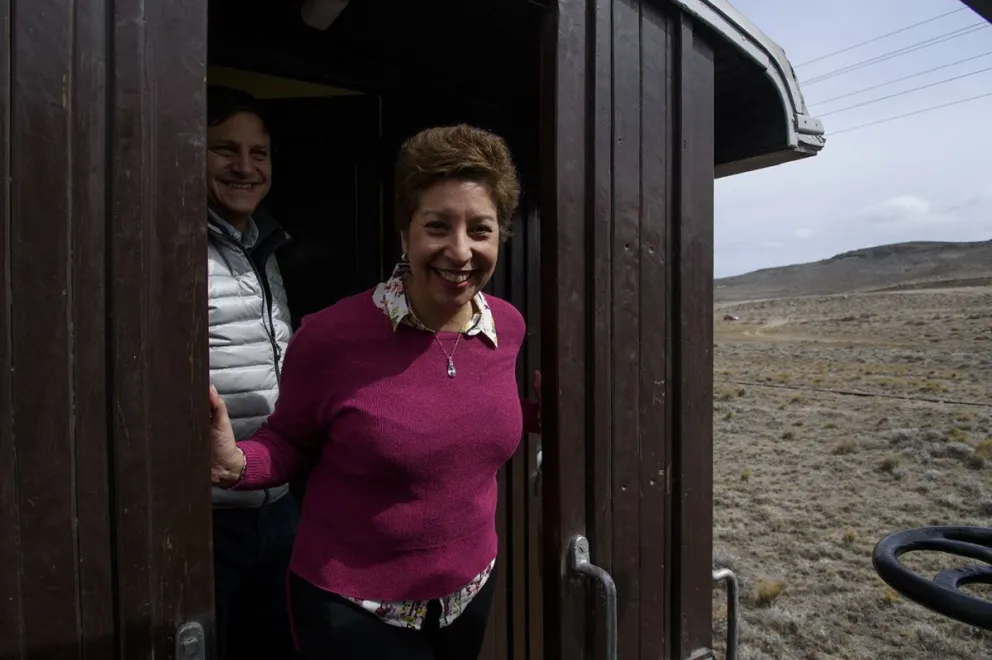 Arabela Carreras dejará el Ministerio de Turismo