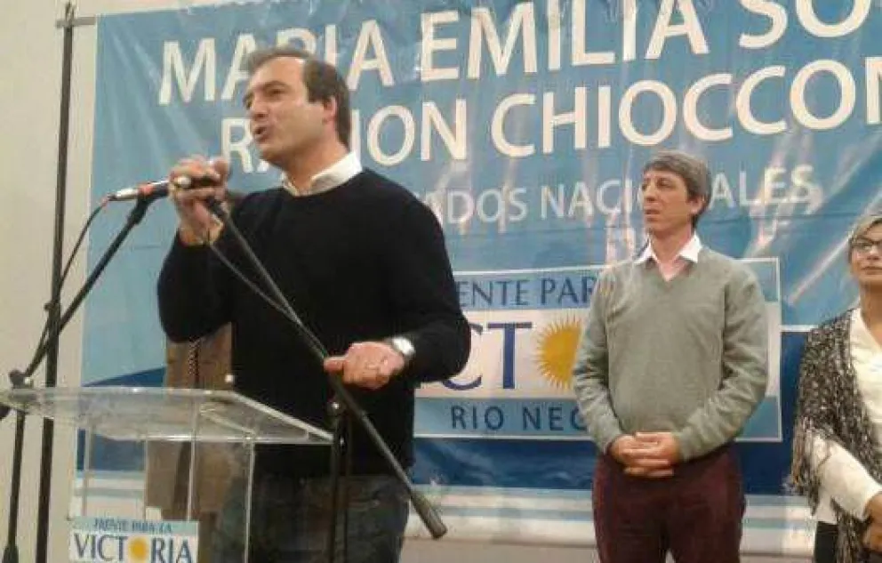 El FpV oficializó la lista que competirá en las elecciones del 7 de abril