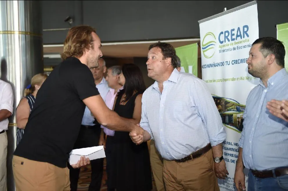 Abren líneas de crédito para emprendedores de Dina Huapi