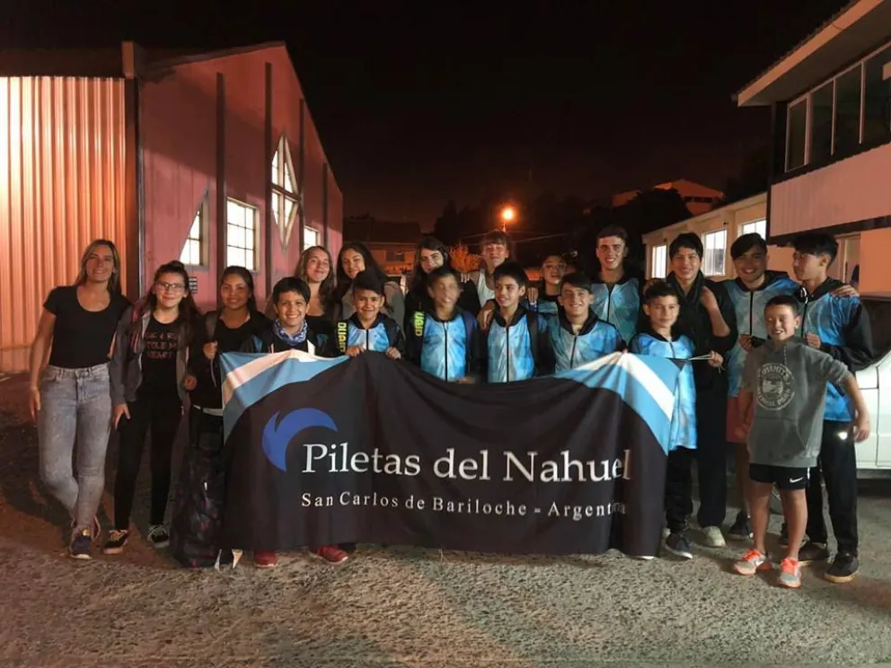 Piletas tiene a 18 nadadores en competencia.