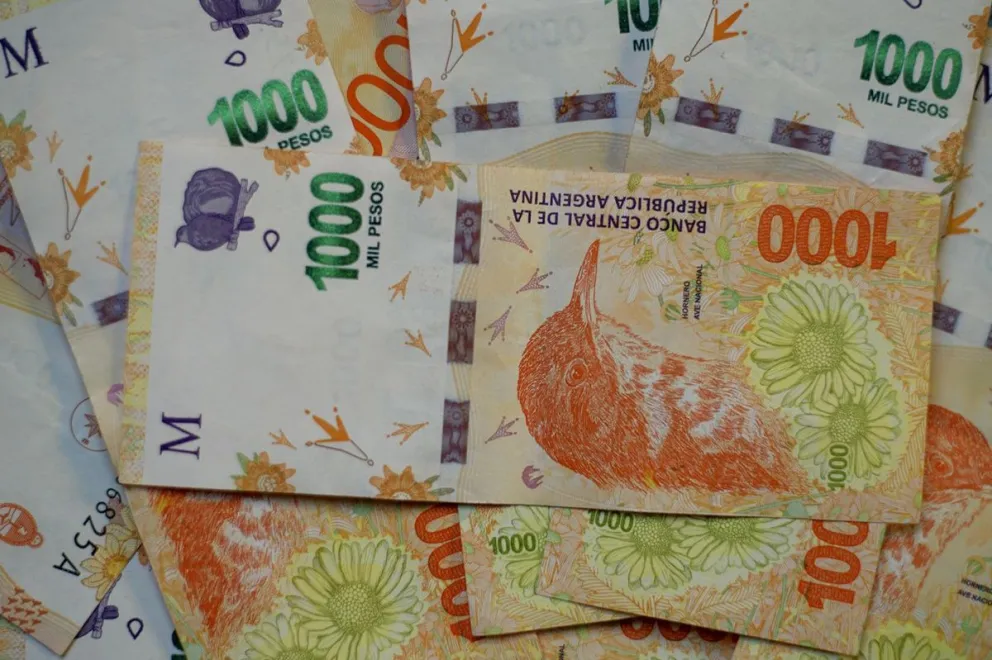 Alertan por billetes falsos de mil pesos