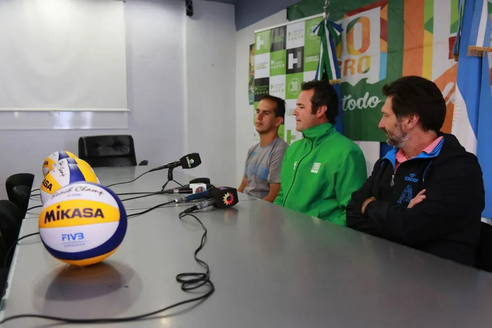 El beach vóley colmará la playa del centro