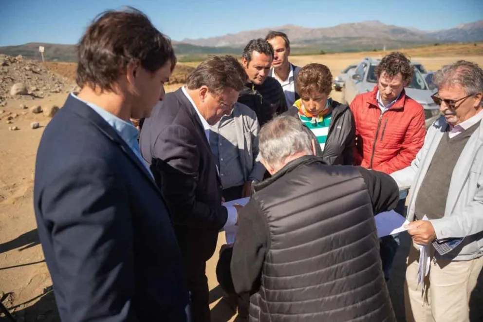 Weretilneck recorrió obras en Bariloche