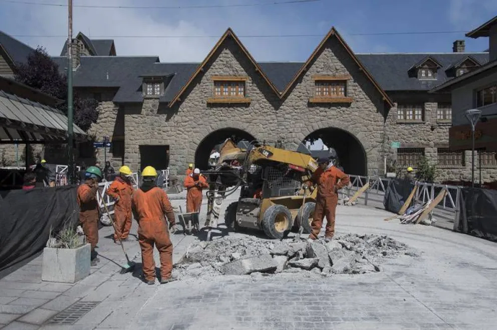 Todo tiene un final…: Este fin de semana terminarían la obra de Mitre