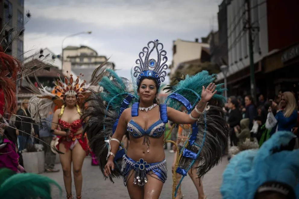 Llega el finde más colorido del verano: 5 días de puro carnaval