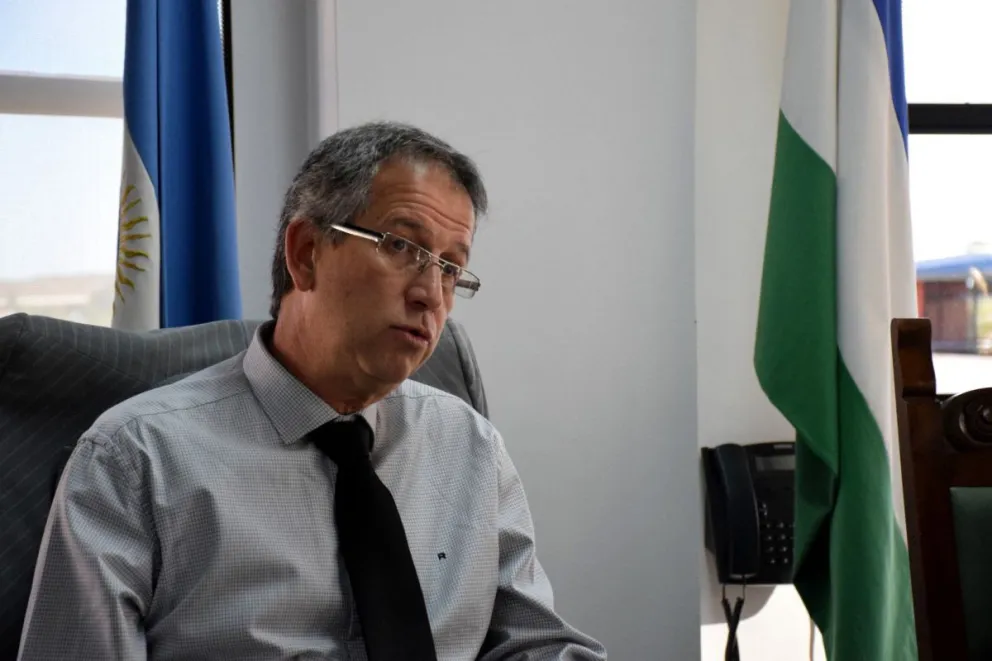 El procurador general dictaminó a favor de la candidatura de Weretilneck