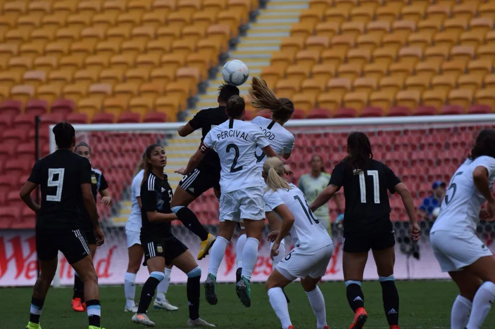 Las chicas hicieron un buen partido en Brisbane.