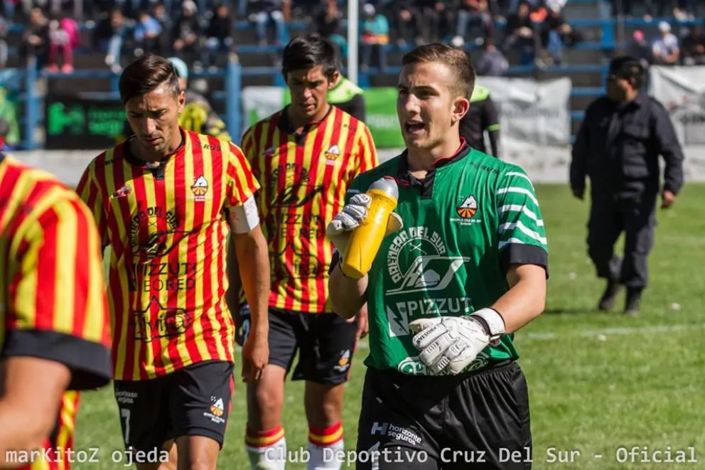 De local no hay caso. Cruz del Sur sigue sin poder ganar.