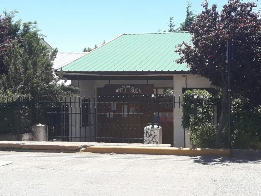 Llegó el día: la escuela Antu Ruca recuperó el gas