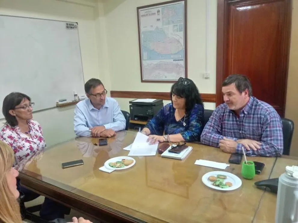 Se creará un Fondo Habitacional de Viviendas para docentes rionegrinos