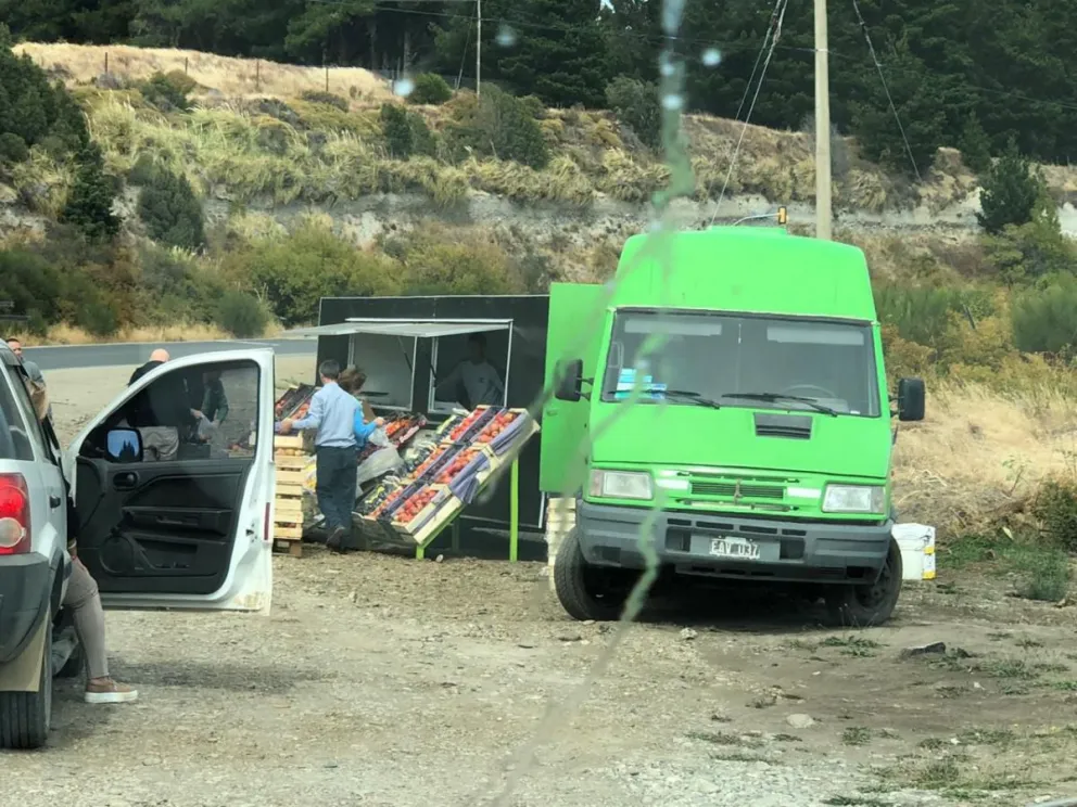 Aumenta la preocupación de los vecinos por la inseguridad vial que se genera en la zona. 