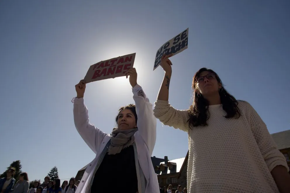 “Hay 1.500 estudiantes y solamente 7 aulas”