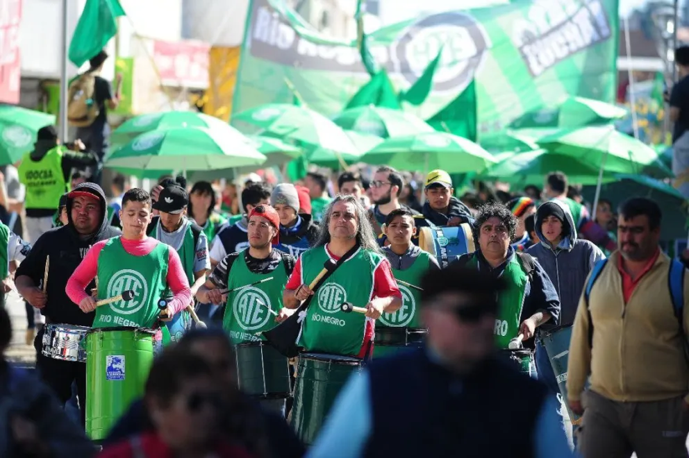 “El 30% no es un numerazo, es una tragedia para trabajadores y jubilados”