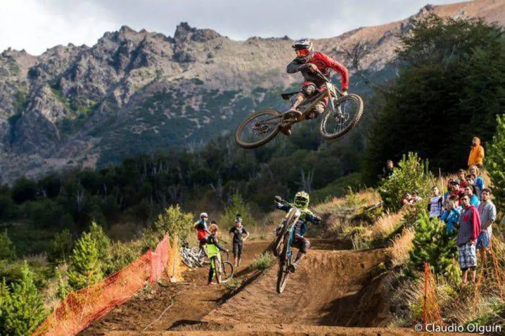 Adrenalina extrema: vuelve el descenso en mountain bike al Catedral