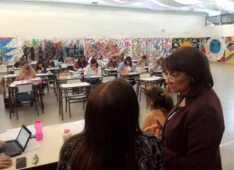 Más de 3 mil docentes ya concursan por cargos directivos en escuelas rionegrinas