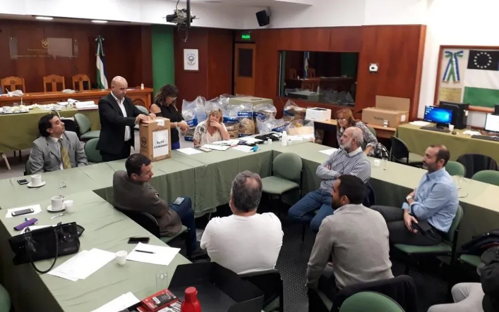 Escrutinio definitivo: Carreras tuvo 8 mil votos más que Soria en Bariloche