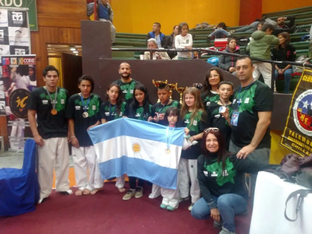 El Taekwondo social viajó a Chile y trajo 7 medallas