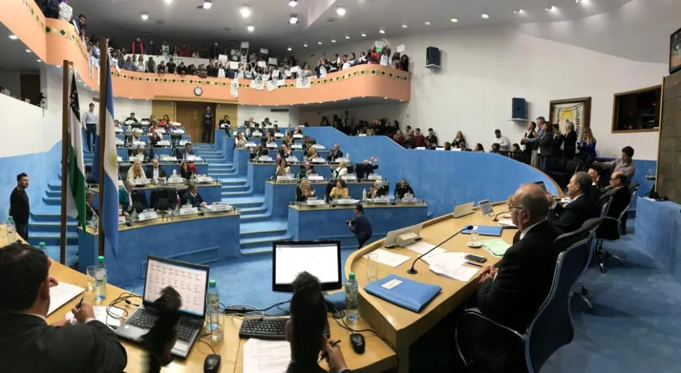 Ya es Ley el fondo de viviendas para docentes