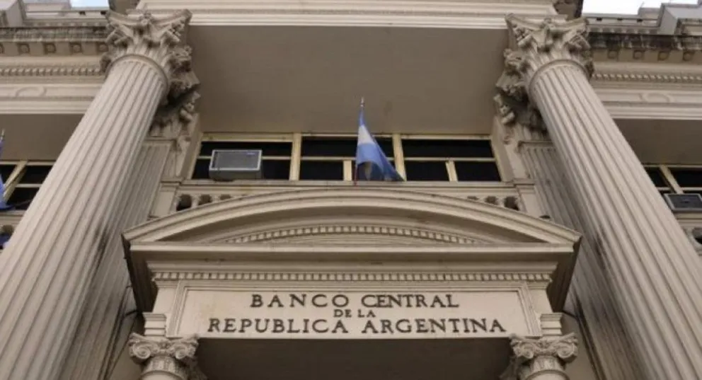 El Banco Central cambió su estrategia para intentar contener al dólar