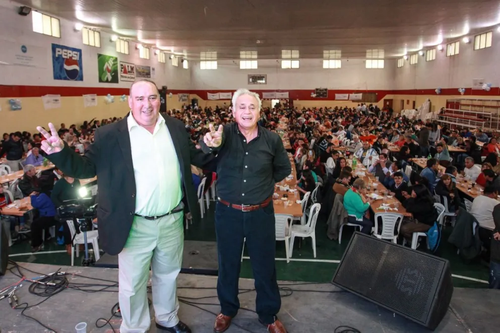 El referente gastronómico hizo el anuncio durante un almuerzo en Estudiantes. 
