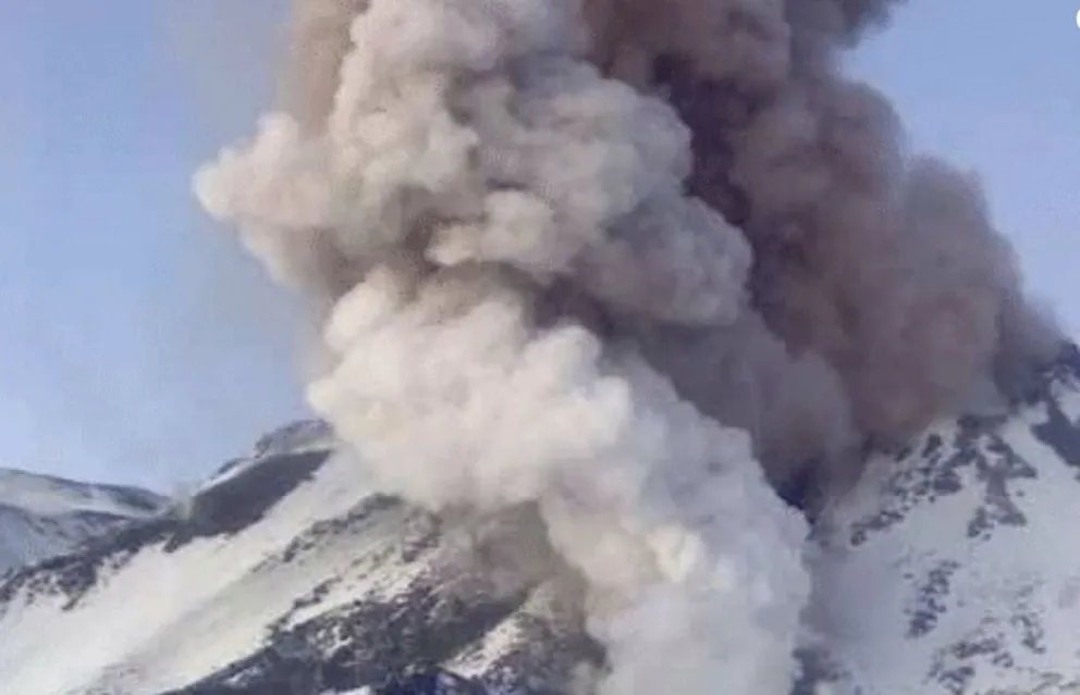 Volcán Nevados de Chillán registra tres nuevas explosiones