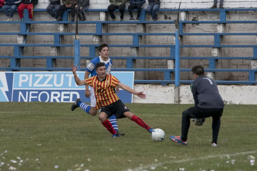 En el Municipal, el "Cruzado" ganó por goleada.