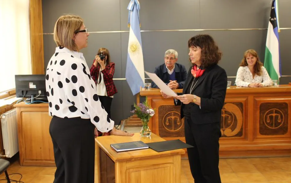 Juró Paula Fagioli como defensora adjunta de Menores e Incapaces