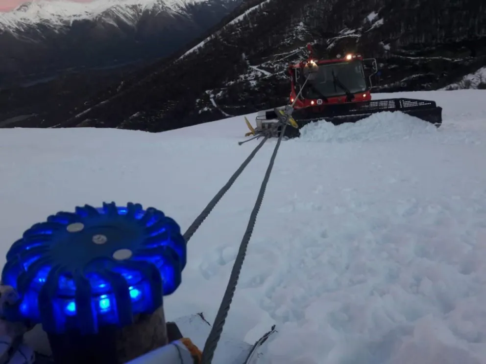 Advierten por peligro de avalancha en el cerro Catedral