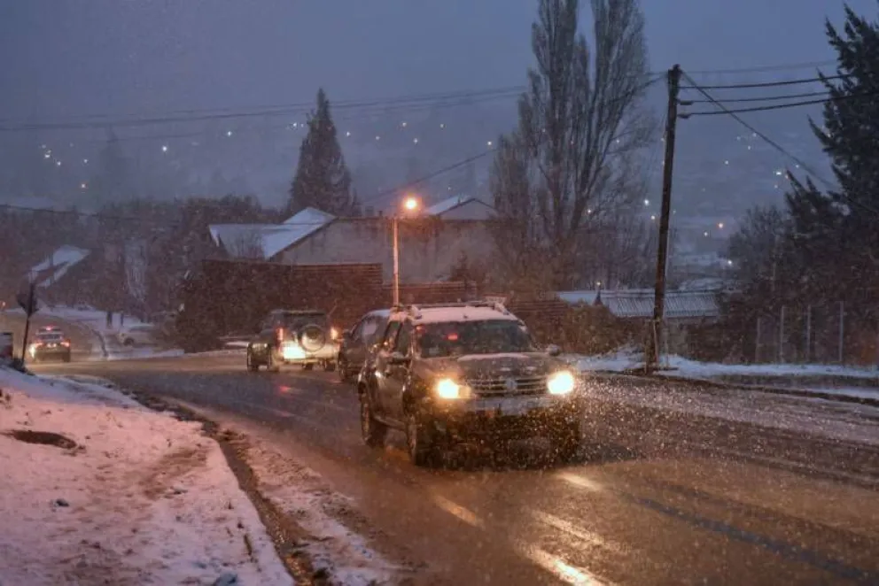 Un frente frío llega a la región y trae nieve y viento para esta semana