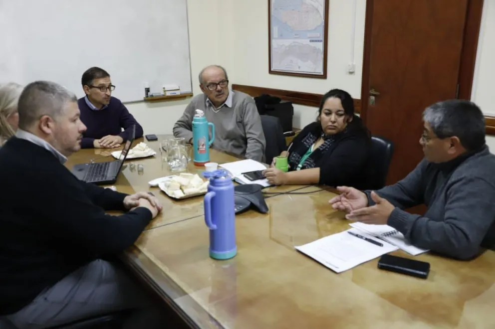 El Gobierno propuso un aumento del 6% para los empleados públicos en el próximo trimestre