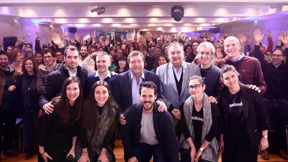 Más de 600 emprendedores participaron de la capacitación de Facebook