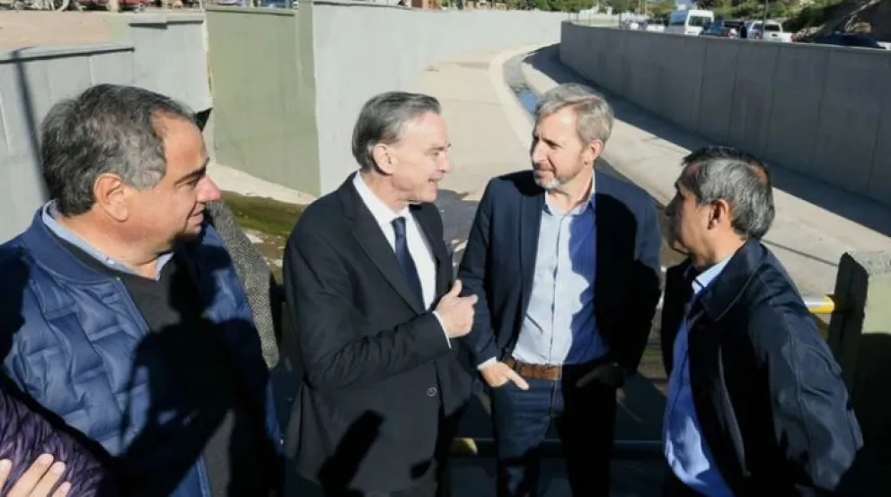Julio Martínez, Miguel Pichetto, Rogelio Frigerio y Alberto Paredes Urquiza. 