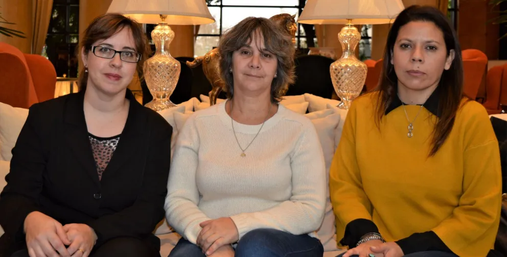Mónica Ladner, Gabriela Cociña y Mariana Palacios, miembros de ADAR.