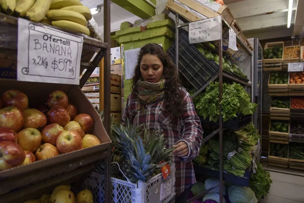 Buena atención y precios bajos, el slogan de "El Nabo Honesto". 