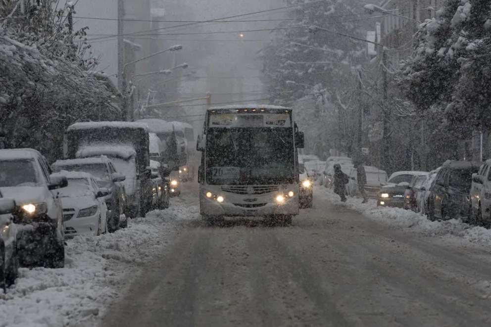 Se suspende el transporte público