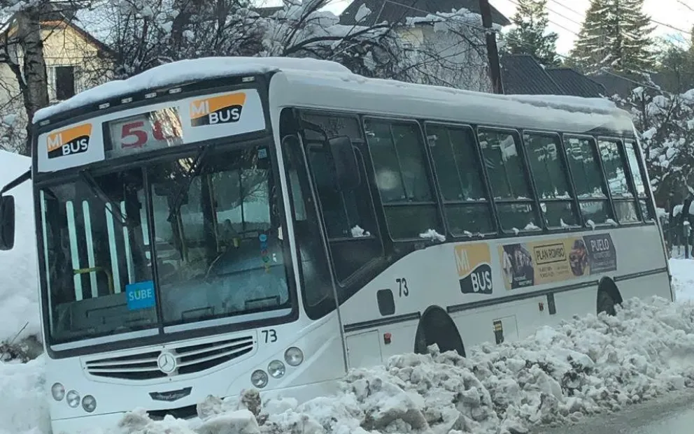 El transporte retomó sus servicios con inconvenientes y cambios en sus recorridos