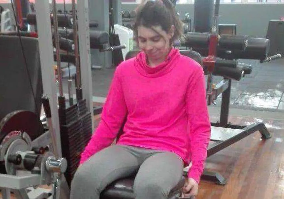 Anna, realizando trabajos físicos en el Cenard.